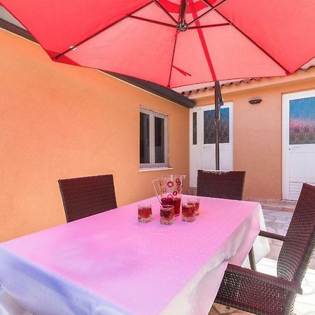 Apartment Taja Лижнян Экстерьер фото