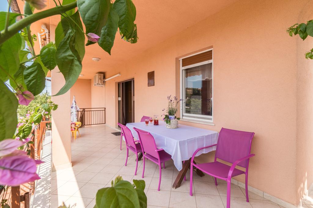 Apartment Taja Лижнян Экстерьер фото