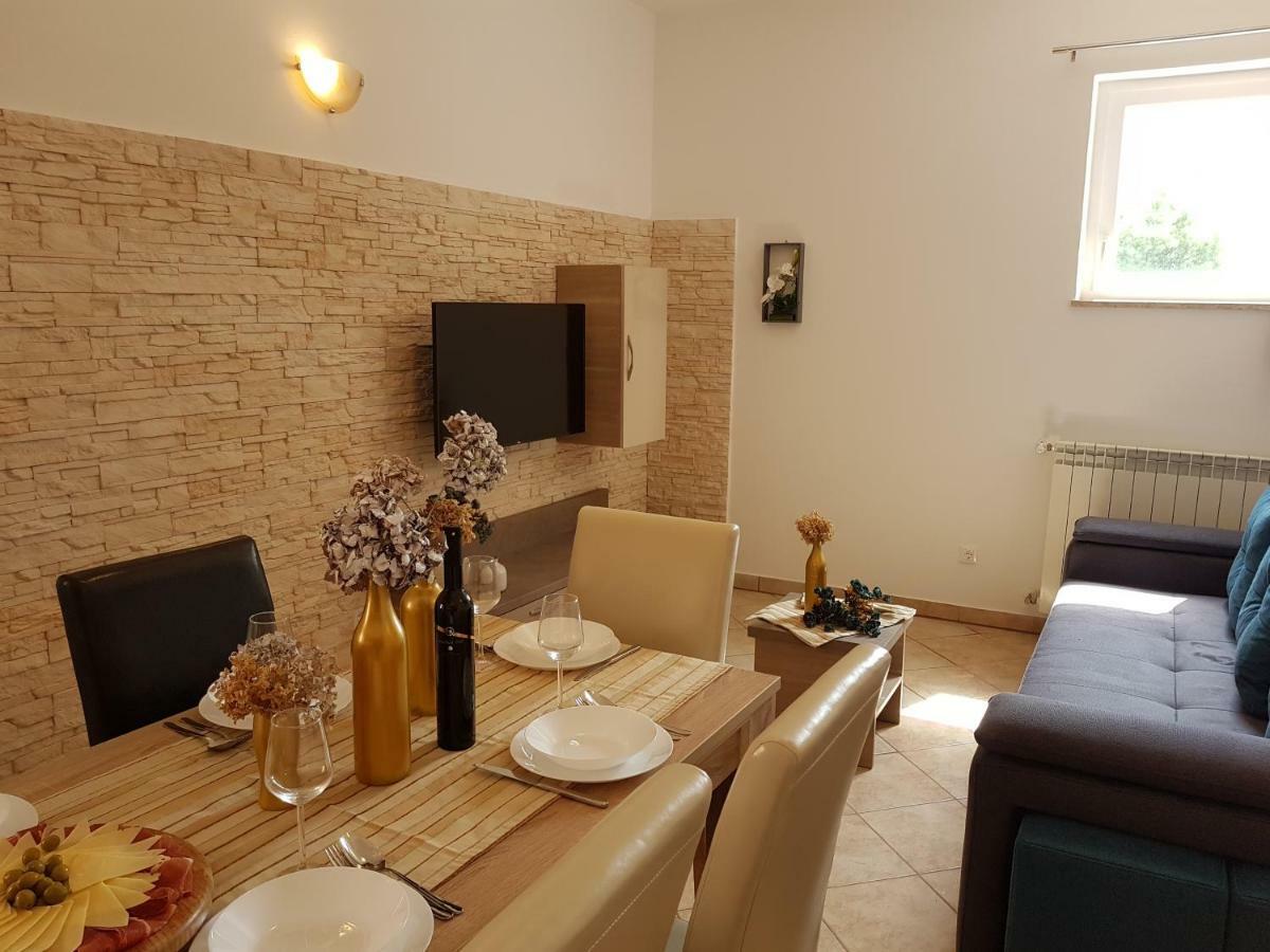 Apartment Taja Лижнян Экстерьер фото